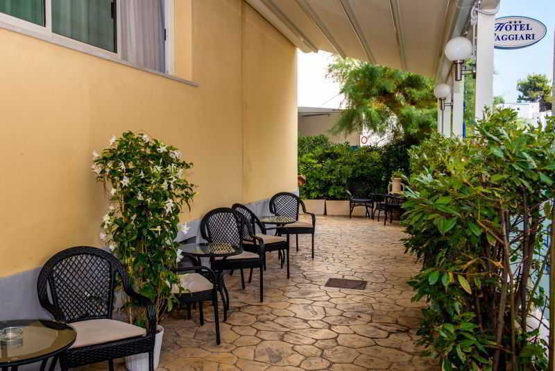 סניגליה Hotel Caggiari מראה חיצוני תמונה