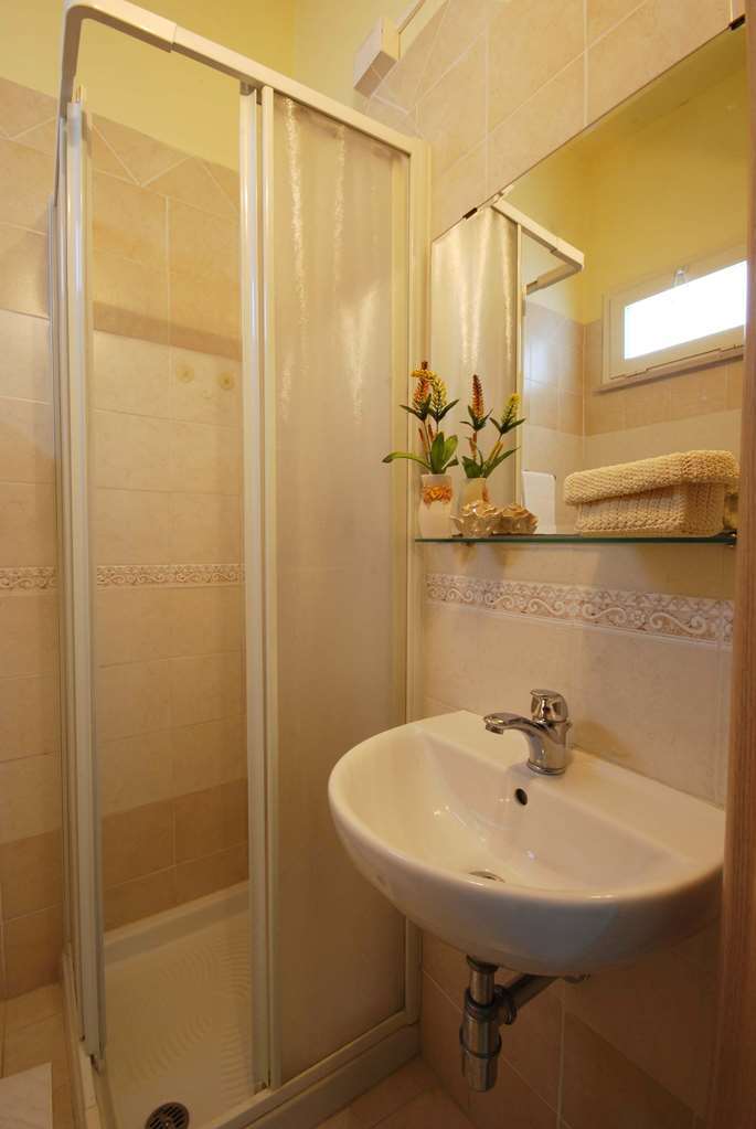 סניגליה Hotel Caggiari חדר תמונה